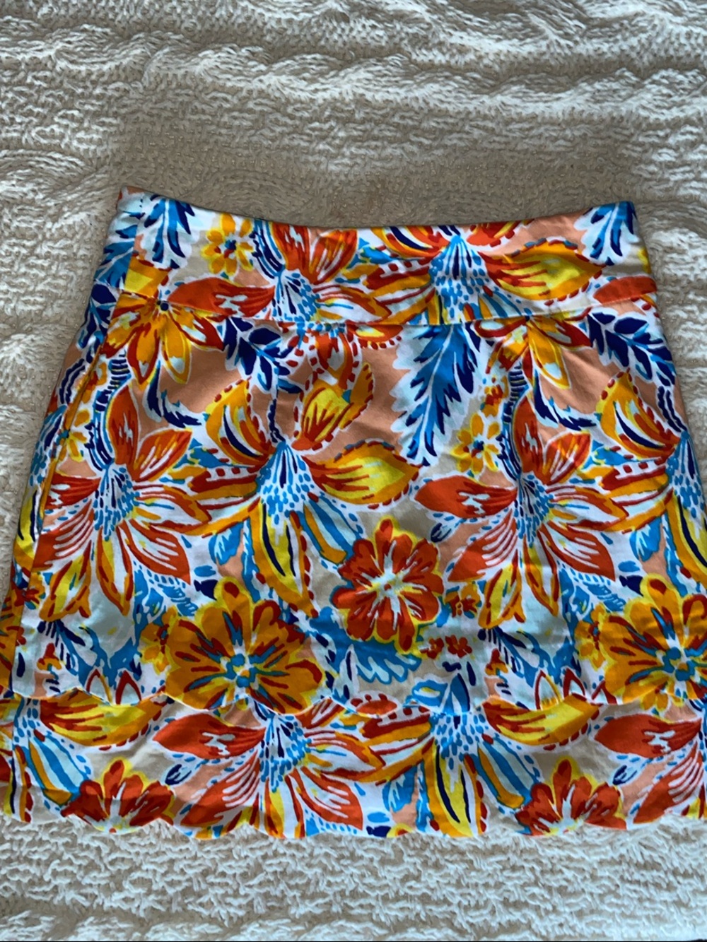 🚨Priced for quick sale🚨 Cato Floral Mini Skirt in Peach, Yellow & Blue